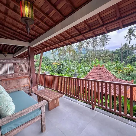 Hideaway Amed